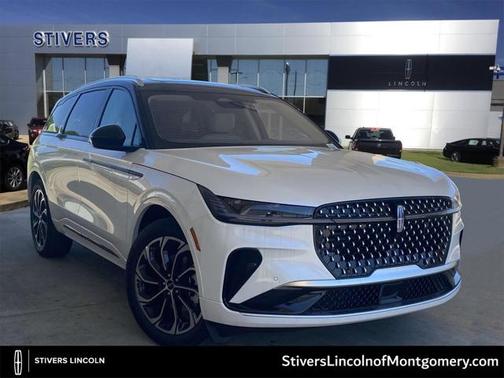 2025 Lincoln Nautilus Reserve