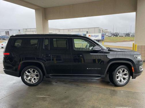 2022 Jeep Wagoneer Series II 4x2