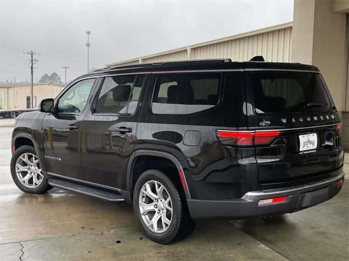 2022 Jeep Wagoneer Series II 4x2