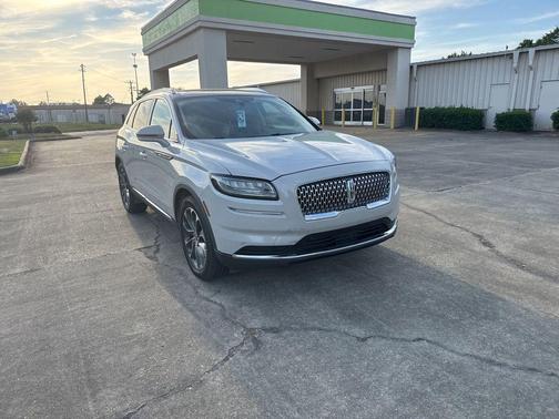 Ceramic Pearl Metallic Tinted Clearcoat 2022 Lincoln Nautilus Reserve