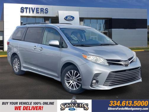 2018 Toyota Sienna XLE