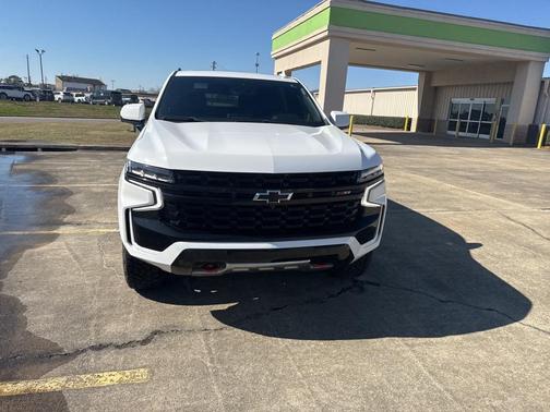 2023 Chevrolet Suburban 4WD Z71
