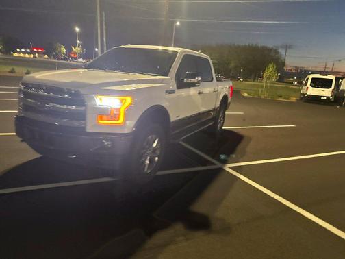 White Platinum Metallic Tri-Coat 2017 Ford F-150 Lariat