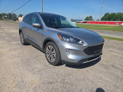 Silver Metallic 2022 Ford Escape SEL