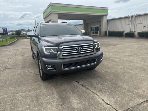 Magnetic Gray Metallic 2020 Toyota Sequoia Platinum