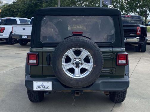 Sarge Green Clearcoat 2022 Jeep Wrangler Sport S