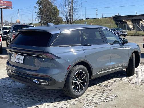 Whisper Blue Metallic Clearcoat 2026 Lincoln Nautilus Premiere