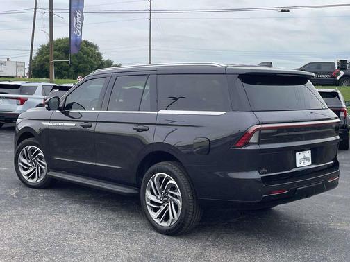 Starlight Gray Premium Colorant 2026 Lincoln Navigator Premiere
