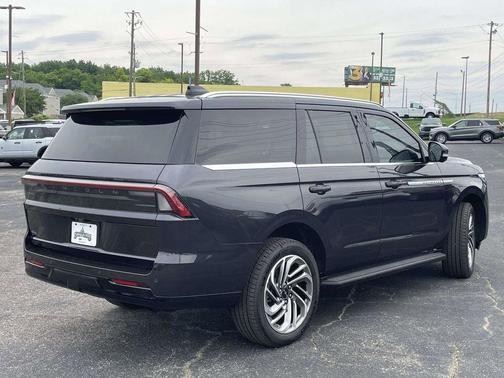 Starlight Gray Premium Colorant 2026 Lincoln Navigator Premiere