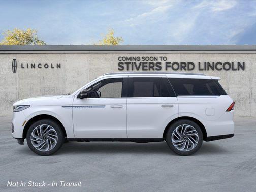Star White Metallic Tri-Coat 2026 Lincoln Navigator Reserve