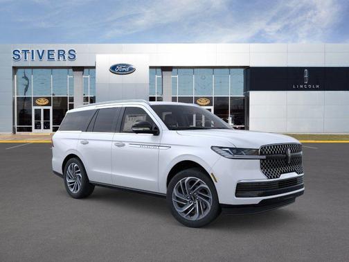 Pristine White Metallic Tri-Coat 2026 Lincoln Navigator Reserve