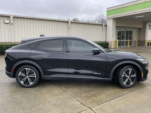 2021 Ford Mustang Mach-E Select