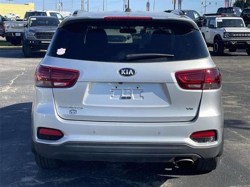2020 Kia Sorento S