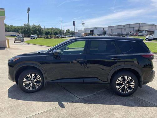 Super Black 2022 Nissan Rogue SV