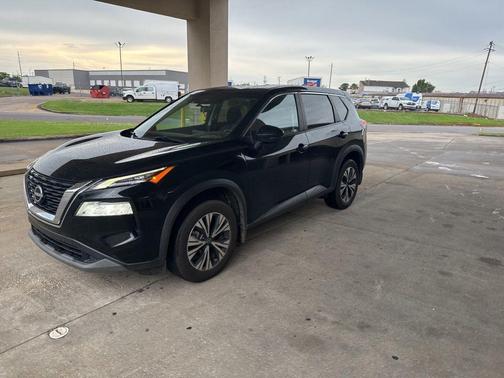 Super Black 2022 Nissan Rogue SV