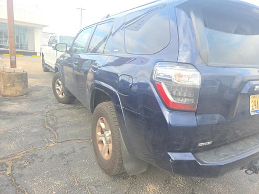 2022 Toyota 4Runner SR5 Premium