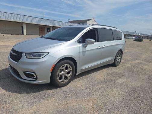 Silver Mist Clearcoat 2022 Chrysler Pacifica Limited