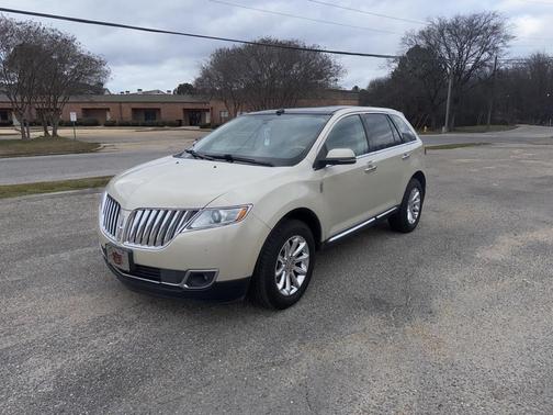2014 Lincoln MKX Base