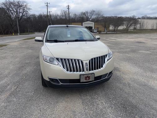 2014 Lincoln MKX Base