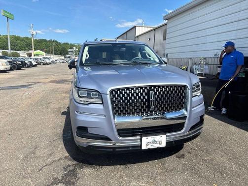 Crystal Blue Metallic 2022 Lincoln Navigator Black Label