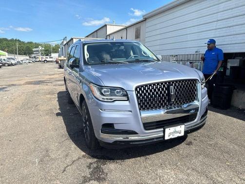 Crystal Blue Metallic 2022 Lincoln Navigator Black Label