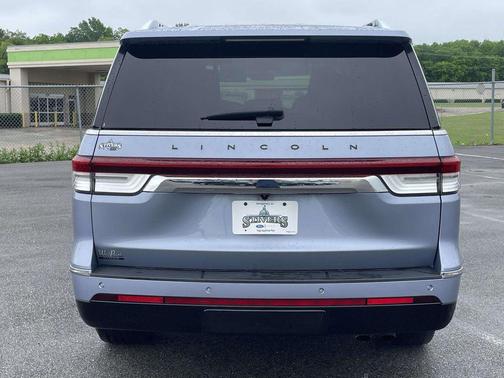 Crystal Blue Metallic 2022 Lincoln Navigator Black Label