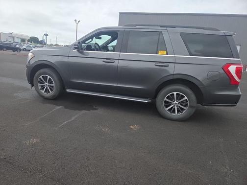 Magnetic Metallic 2020 Ford Expedition XLT