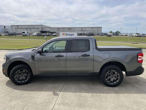 Carbonized Gray Metallic 2024 Ford Maverick XLT