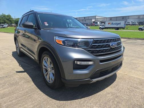 Carbonized Gray Metallic 2023 Ford Explorer XLT