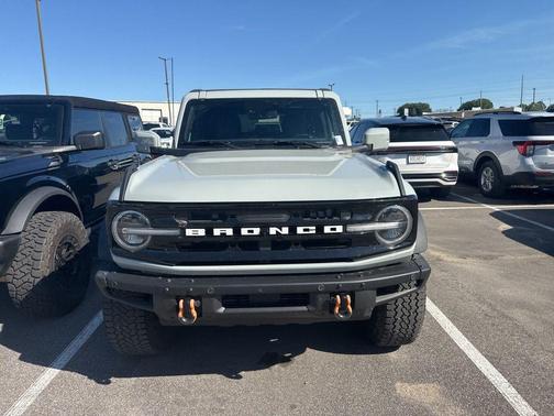 Cactus Gray 2022 Ford Bronco Outer Banks