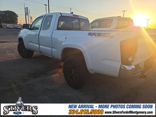2022 Toyota Tacoma SR5