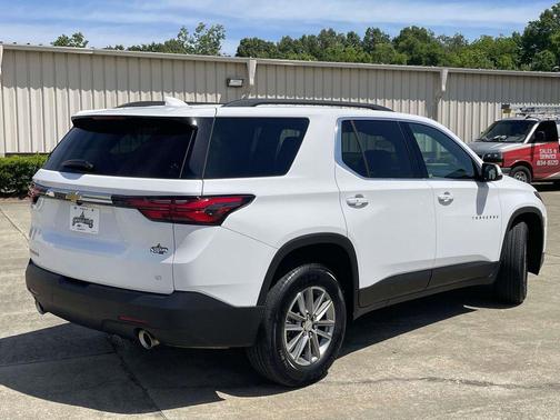 Summit White 2023 Chevrolet Traverse LT Leather