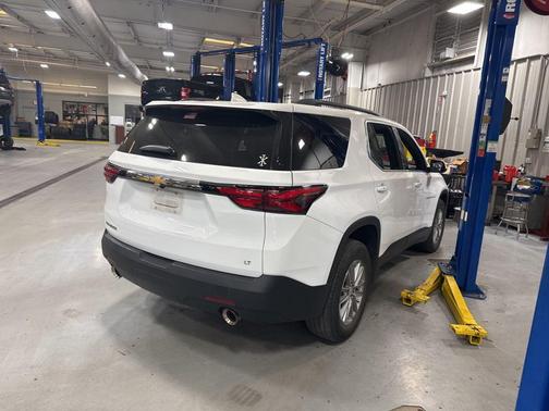 Summit White 2023 Chevrolet Traverse LT Leather