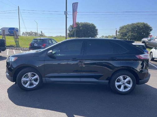 Agate Black 2020 Ford Edge SE