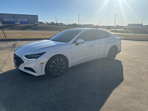 2023 Hyundai SONATA Limited