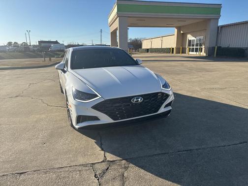 2023 Hyundai SONATA Limited