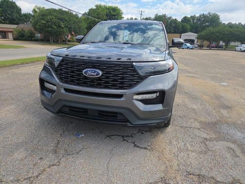 Carbonized Gray Metallic 2022 Ford Explorer ST-Line