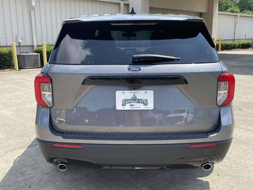 Carbonized Gray Metallic 2022 Ford Explorer ST-Line