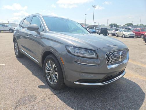 Asher Gray Metallic Clearcoat 2023 Lincoln Nautilus Standard