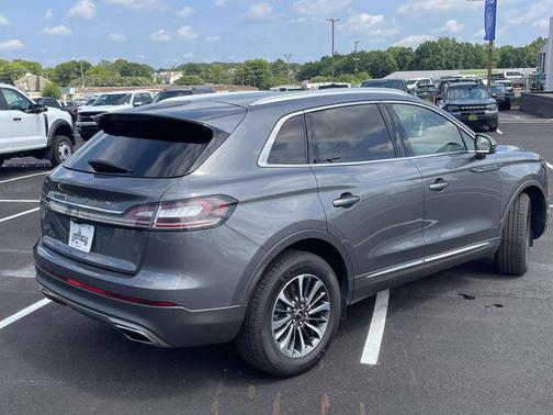 Asher Gray Metallic Clearcoat 2023 Lincoln Nautilus Standard