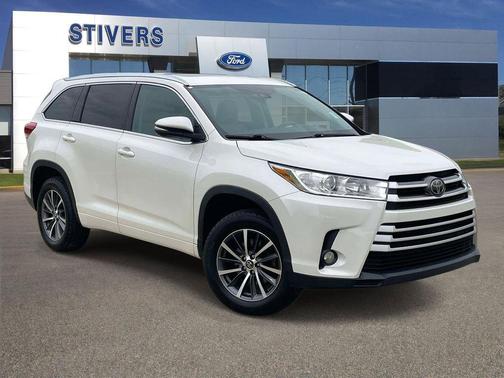 Blizzard Pearl 2017 Toyota Highlander XLE