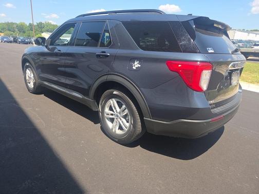 Stone Blue Metallic 2022 Ford Explorer XLT