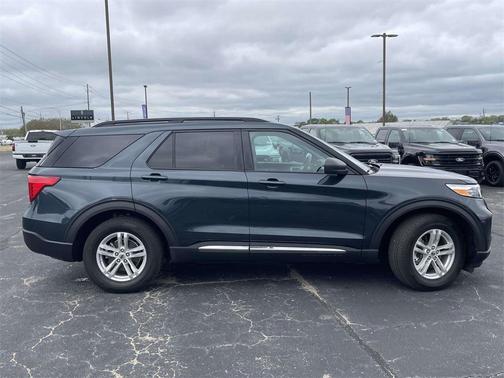 2024 Ford Explorer XLT