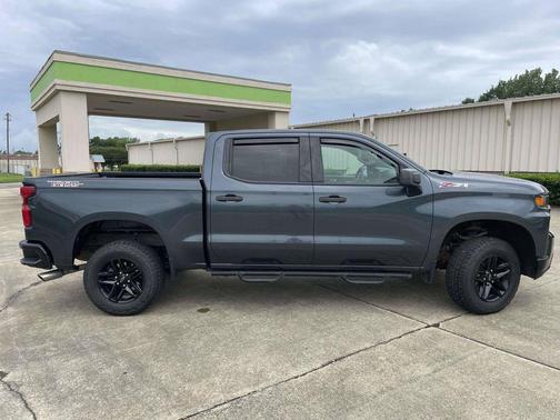 Shadow Gray Metallic 2021 Chevrolet Silverado 1500 Custom Trail Boss