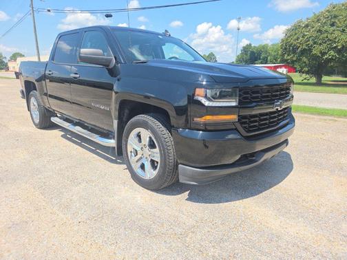 Black 2018 Chevrolet Silverado 1500 Custom