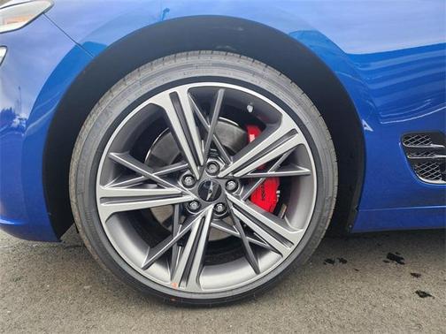 2025 Genesis G70 3.3T AWD Sport Advanced