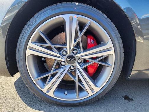 2025 Genesis G70 3.3T AWD Sport Advanced