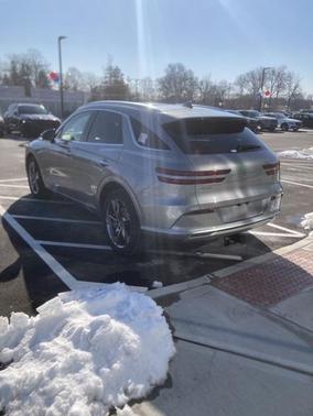 2025 Genesis Electrified GV70 Advanced AWD