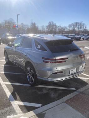 2025 Genesis Electrified GV70 Advanced AWD