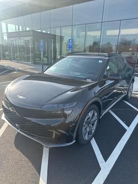 2025 Genesis GV60 Standard AWD